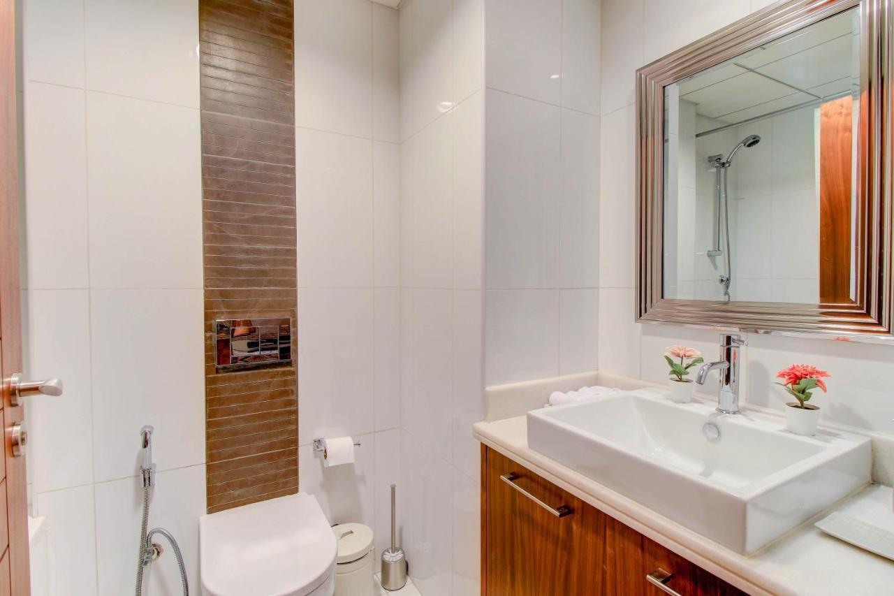 Durrani Homes - Luxurious Studio Near Dubai Mall With Pool View Экстерьер фото